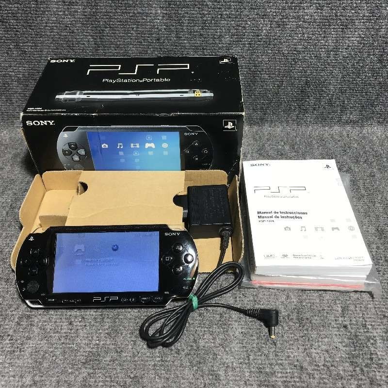 CONSOLA SONY PSP 1004 CON CAJA+2GB+CARGADOR