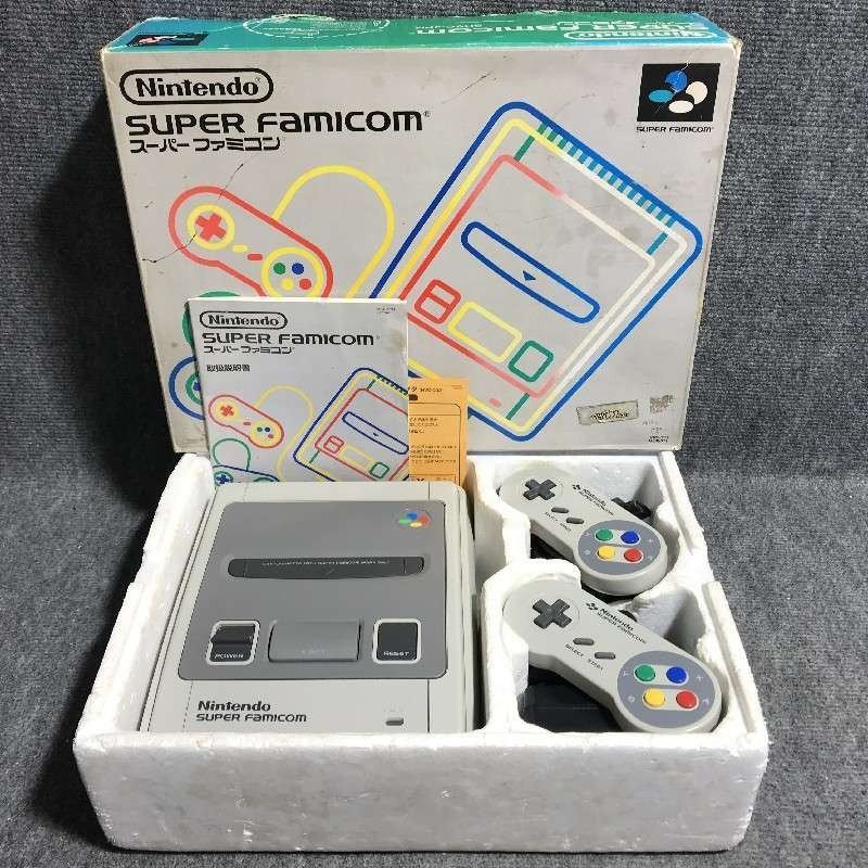 CONSOLA NINTENDO SUPER FAMICOM CON CAJA JAP