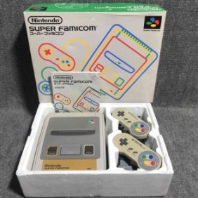 CONSOLA NINTENDO SUPER FAMICOM CON CAJA+INSTRUCCIONES SNES