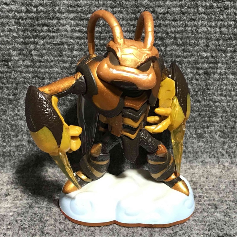 SWARM SKYLANDERS GIANTS