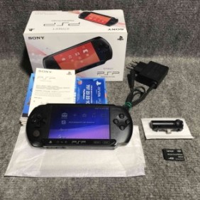 CONSOLA SONY PSP E1004+CAJA+4GB+CAMARA