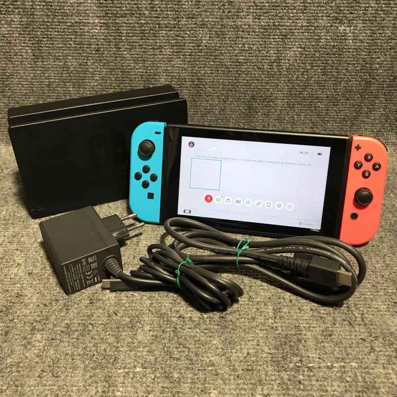CONSOLA NINTENDO SWITCH 32GB JOYCON ROJO AZUL+DOCK+HDMI+AC