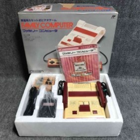 CONSOLA NINTENDO FAMICOM CON CAJA E INSTRUCCIONES NES