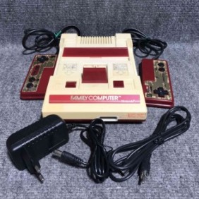 CONSOLA NINTENDO FAMICOM+RF+AC JAP NES