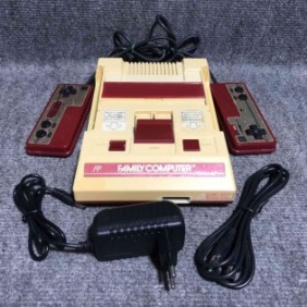 CONSOLA NINTENDO FAMICOM+RF+AC JAP NES