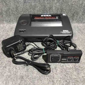CONSOLA SEGA MASTER SYSTEM II ALEX KIDD+MANDO+RF+AC