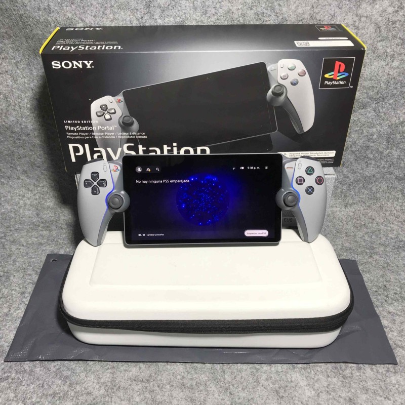 PLAYSTATION PORTAL 30TH ANNIVERSARY+FUNDA SONY PS5