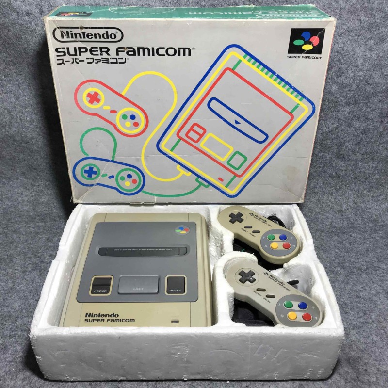 CONSOLA NINTENDO SUPER FAMICOM CON CAJA