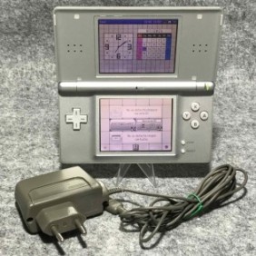 CONSOLA NINTENDO DS LITE...
