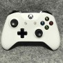 CONSOLA MICROSOFT XBOX ONE S 1TB+WIRELESS CONTROLLER+HDMI+AC+FUNDA